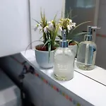 Spacious Near Bascarsija - Free Parking Daire