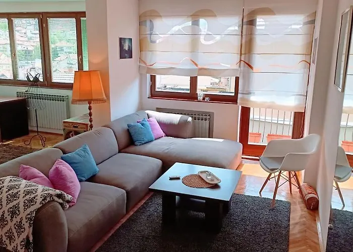 Spacious Near Bascarsija - Free Parking